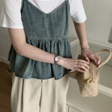 批发夏新款法式复古牛仔吊带背心单件女设计感小众宽松显瘦短上衣