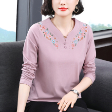 批发妈妈<b class='q'>秋装</b>2026新款t恤长袖女休闲气质刺绣洋气长袖衫宽松上衣