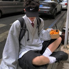 批发V领卫衣男款2024春秋季新款