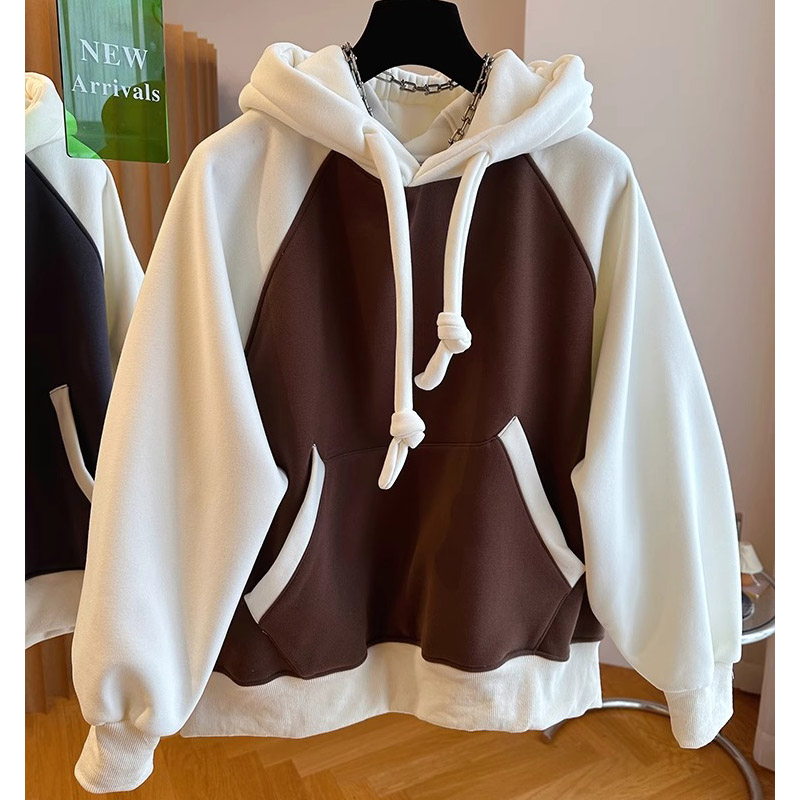 Original workmanship 2024 loose casual pullover warm contrast color stitching raglan sleeve hooded sweatshirt for women