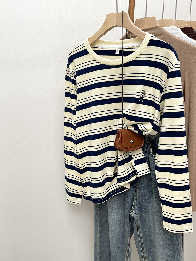 Striped long-sleeved T-shirt for women 2024 autumn new contrast color age-reducing versatile loose right shoulder inner layering shirt top