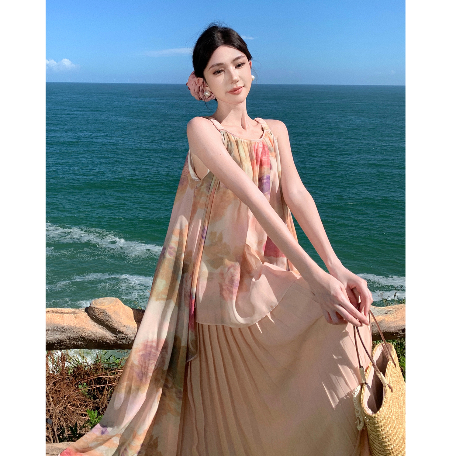 FA31350# 百褶吊带显瘦连衣裙女夏无袖网纱海边长裙小众设计感 服裝批發女裝批發服飾貨源