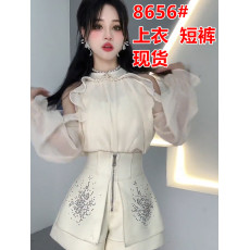 批发高腰A字版阔腿拉链短裤女2026春秋季<b class='q'>新款</b>满天星烫钻小众设计短裤