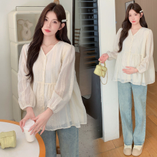 批发实拍新款2025孕妇秋装甜美宽松长袖娃娃衫绣花减龄百搭绣花上衣