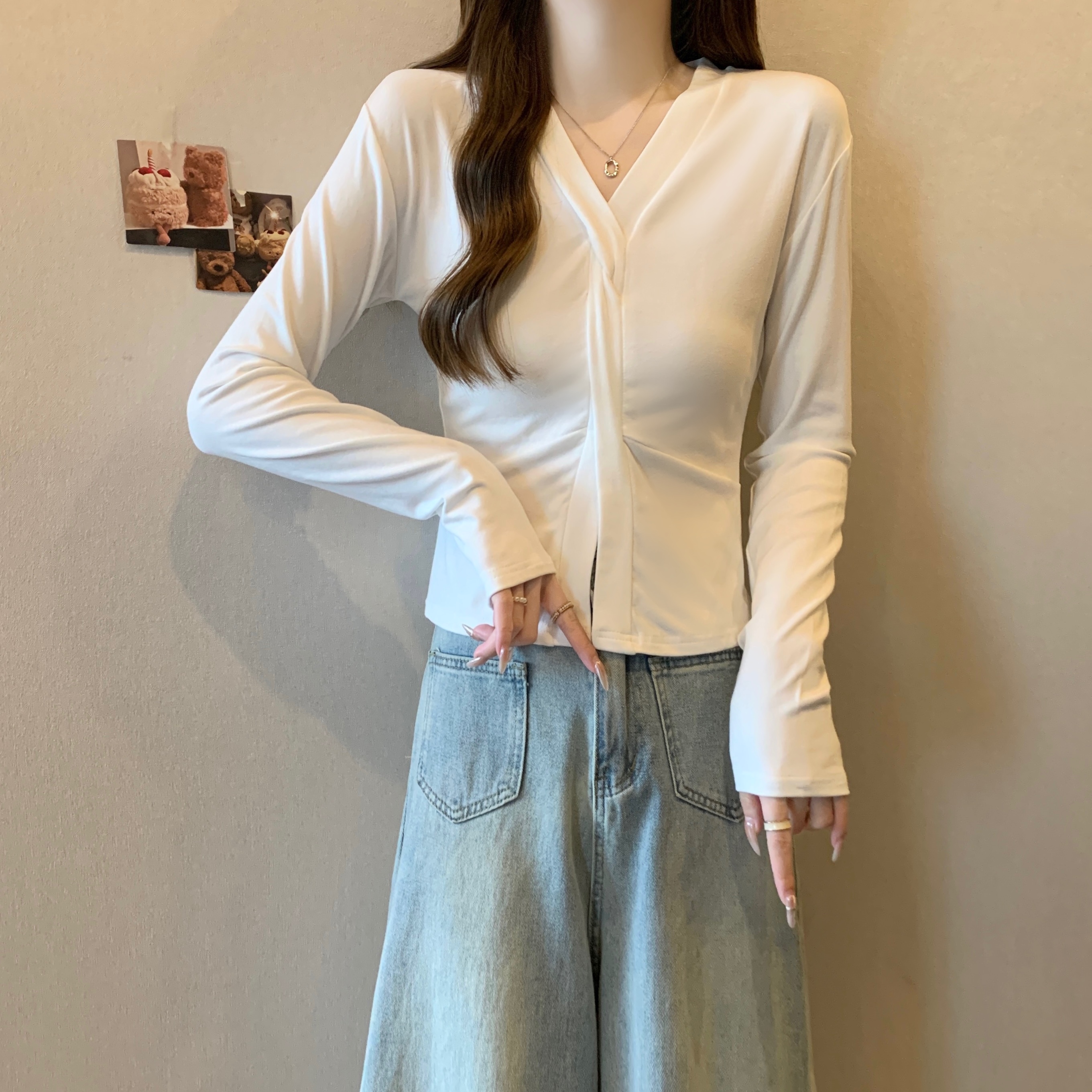 PF20255#大码交叉v领长袖T恤别致漂亮打底衫女秋冬高级感洋气上衣女裝貨源服裝批發