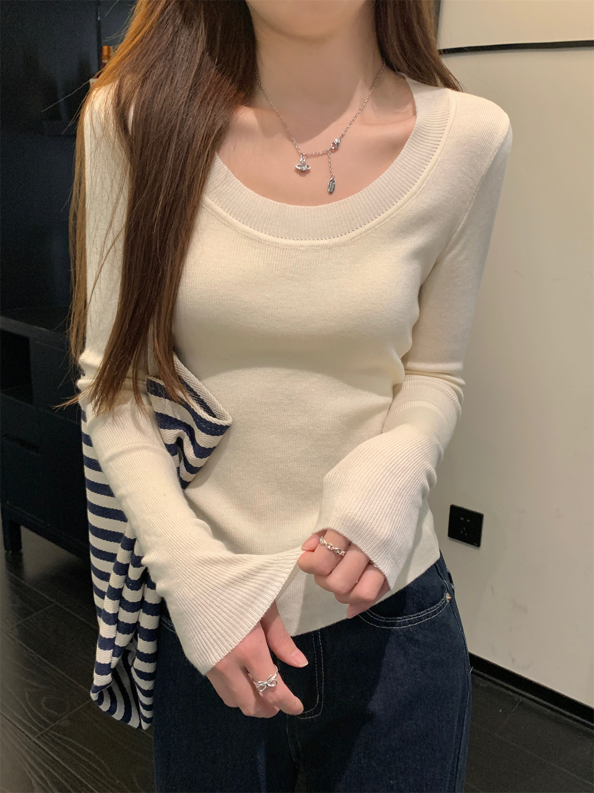 Actual shot of 2024 autumn Korean style slim-fitting u-neck slim 6 wool sweater long-sleeved bottoming top