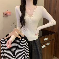 批发实拍大码女装春装新款胖mm气质百搭假两件V领修身显瘦长袖针织衫