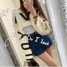 批发原版  韩国ins   小众别致 LOVE<b class='q'>半截</b>炒短款针织罩衫