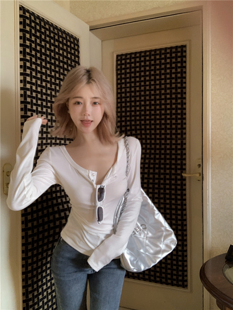 실사 정가 스트라이프 긴팔 티셔츠 여성 가을 기본 셔츠 몸매 가꾸기 슬림해 보이는 달콤한 매운맛 작은 맨위