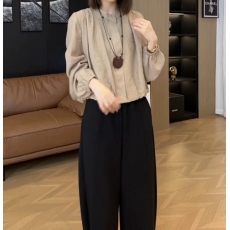 批发2026春秋新款时尚高级感套<b class='q'>装</b>上班通勤设计感<b class='q'>韩版</b>两件套