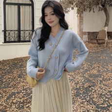批发实拍搭配半身纱裙毛衣女短款外套法式温柔设计不规则针织开衫<b class='q'>秋</b>冬