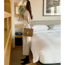 批发韩国chic气质翻领单排扣系带收腰<b class='q'>衬衫</b>裙修身过膝长款灯笼袖连衣裙