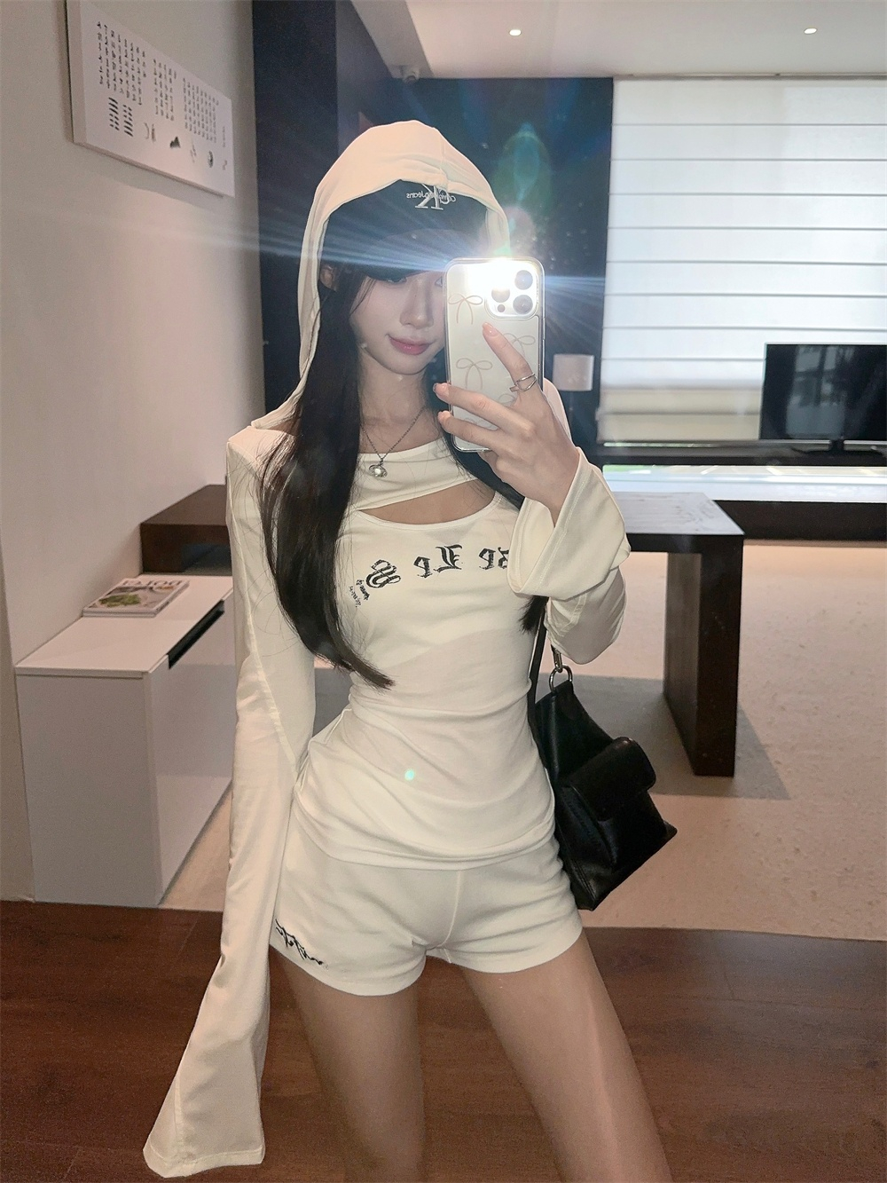 Photographed~ American letter print long-sleeved hooded top two-piece set + high-waisted slimming shorts