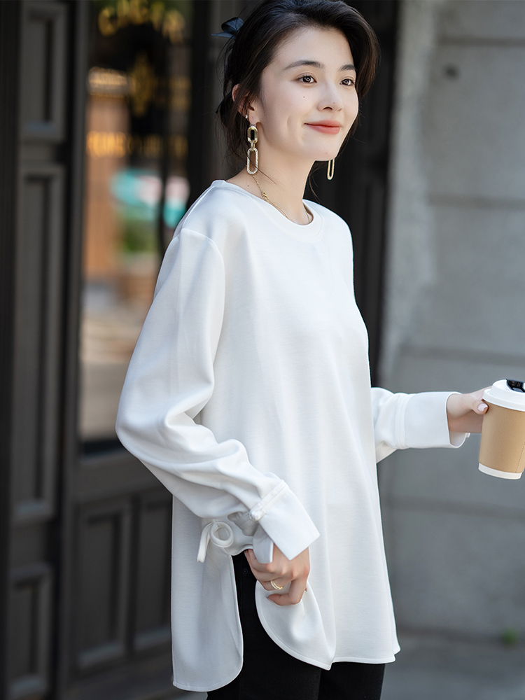 제한 가격 12+ 작은 동영상 패션 라운드 넥 트임 티셔츠 여성 가을 2026 년 새로운 맨위 루즈핏 인사이드 가져 가라.