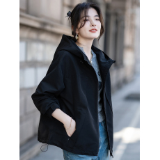 批发限价+12+小视频 2026春休闲<b class='q'>短款</b>连帽户外运动风冲锋衣风衣外套女