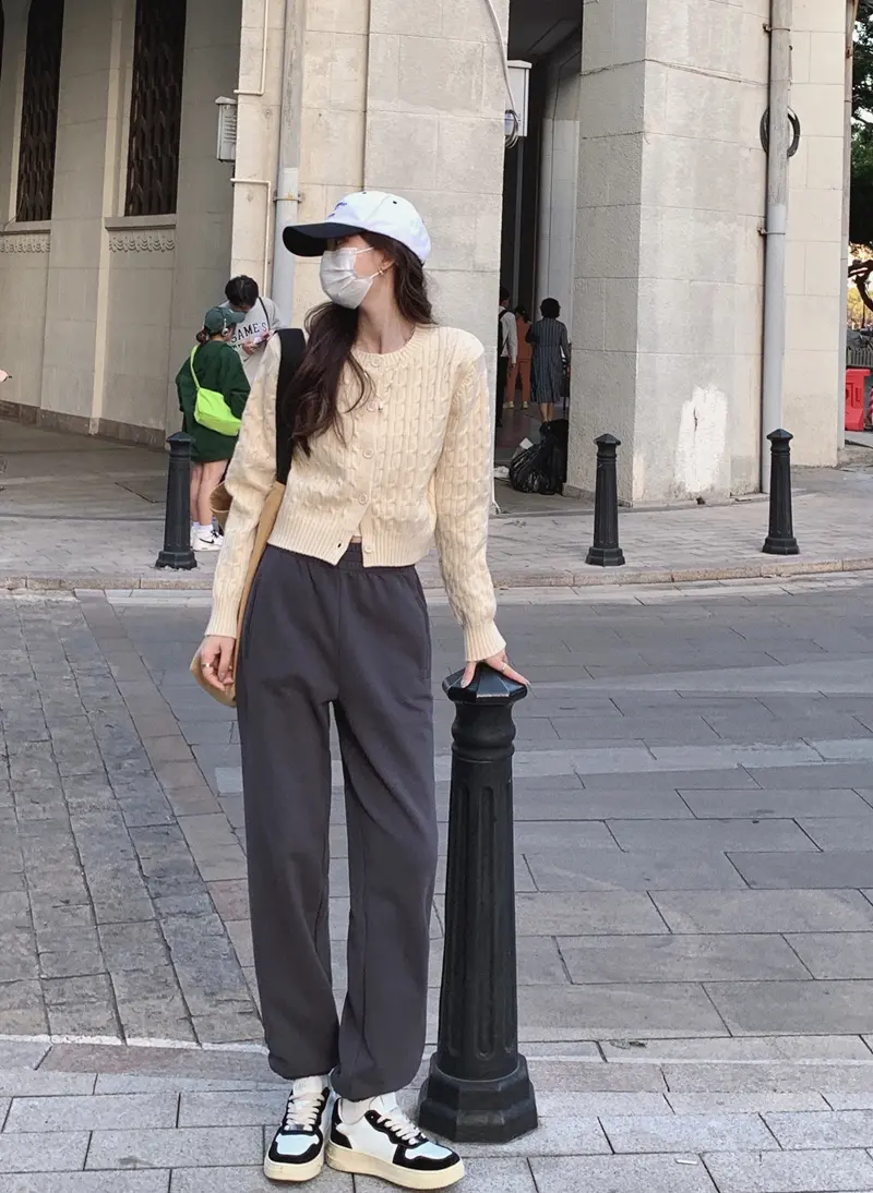라운드넥 울 카디건 상세 이미지 23