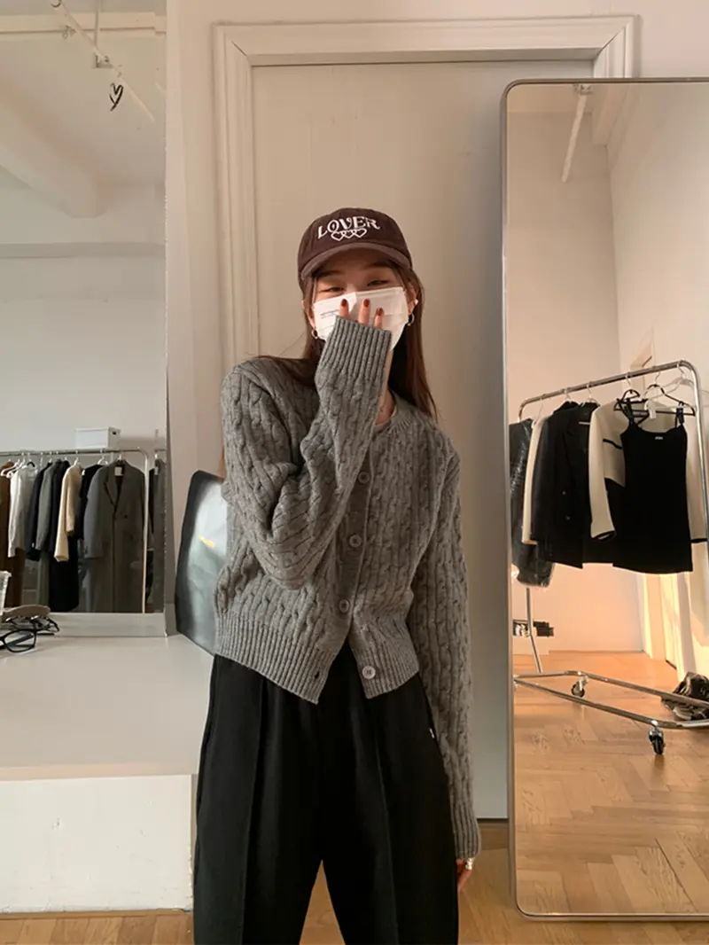 라운드넥 울 카디건 상세 이미지 26