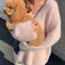 批发2025新款<b class='q'>韩版</b>温柔风毛茸茸水貂绒V领套头毛衣女秋冬百搭宽松外穿