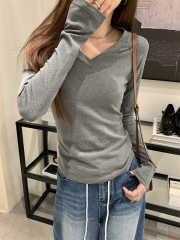 Actual shot of 2024 autumn Korean style slim fit v-neck raglan versatile pure cotton long-sleeved bottoming T-shirt top