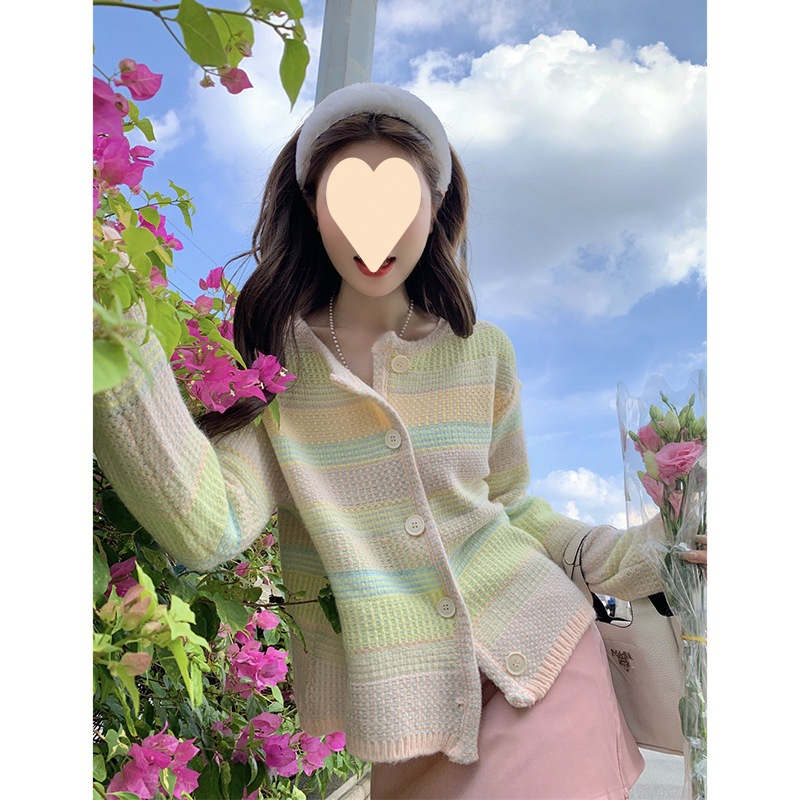 Sweet rainbow knitted long-sleeved sweater autumn 2024 new loose and age-reducing design knitted cardigan top for women