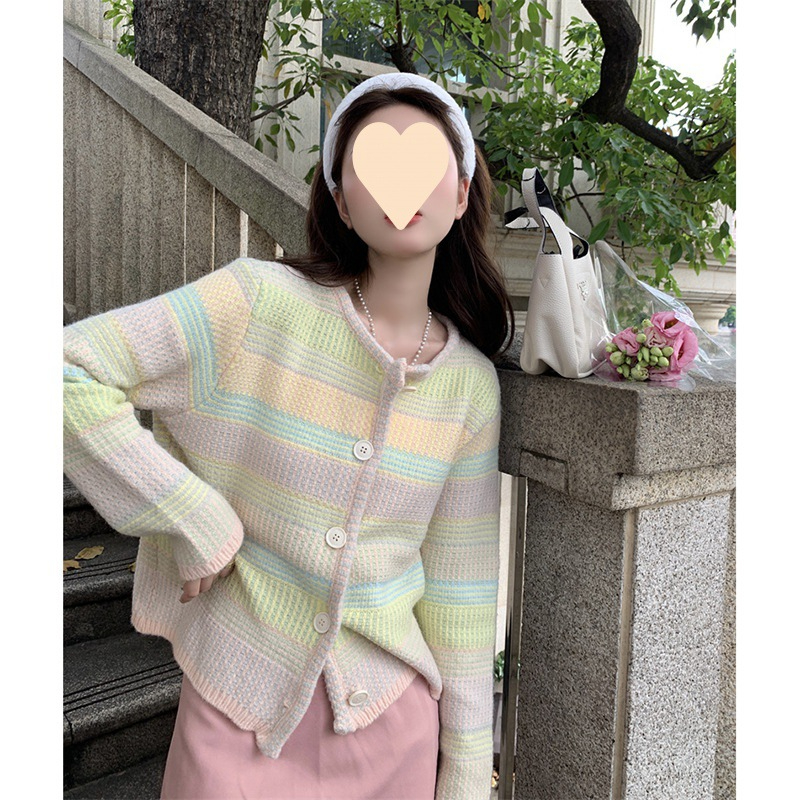 Sweet rainbow knitted long-sleeved sweater autumn 2024 new loose and age-reducing design knitted cardigan top for women