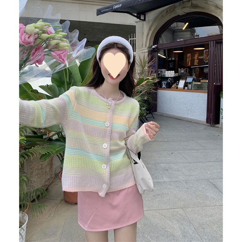 Sweet rainbow knitted long-sleeved sweater autumn 2024 new loose and age-reducing design knitted cardigan top for women