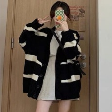 批发秋冬装新款大码宽松条纹针织毛衣开衫女穿搭外套宽松慵懒上衣