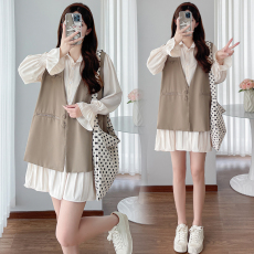 批发实拍现 2026新款春装大码女装杏色连衣裙卡其<b class='q'>马甲</b>两件套套装