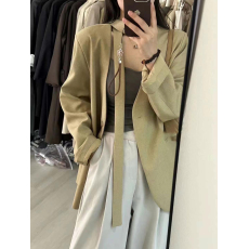 批发已出货 实拍 自留推荐 高品质 v领 一粒扣 宽松系带 <b class='q'>西装外套</b>