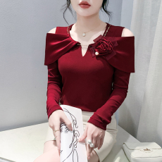 批发实拍2026<b class='q'>春</b>季新款圆领小众设计感露肩长袖T恤别致时尚洋气上衣女