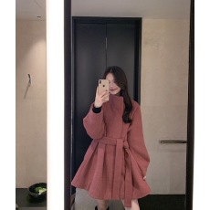 批发小个子斗篷毛呢外套女秋冬短款<b class='q'>显瘦</b>日系气质玫红色呢子大衣