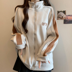 批发实拍<b class='q'>大码</b>女装2025秋冬新款撞色拼接刺绣外套<b class='q'>宽松</b>显瘦减龄夹克开衫