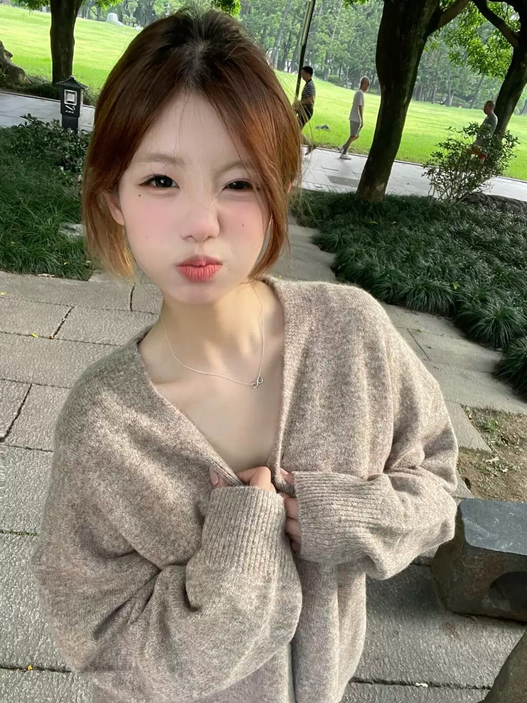 氛圍感針織開衫外套女早秋款慵懶高級感毛衣韓系穿搭chic別致上衣