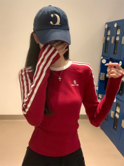 Real shot of autumn Korean version contrasting color raglan American stripe embroidery design long-sleeved inner T-shirt top