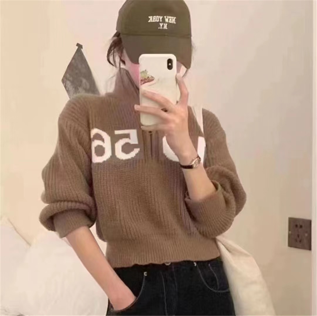 Korean sweet hottie pure lust style short high-end knitted sweater for women high collar half zipper chic beautiful green sweater