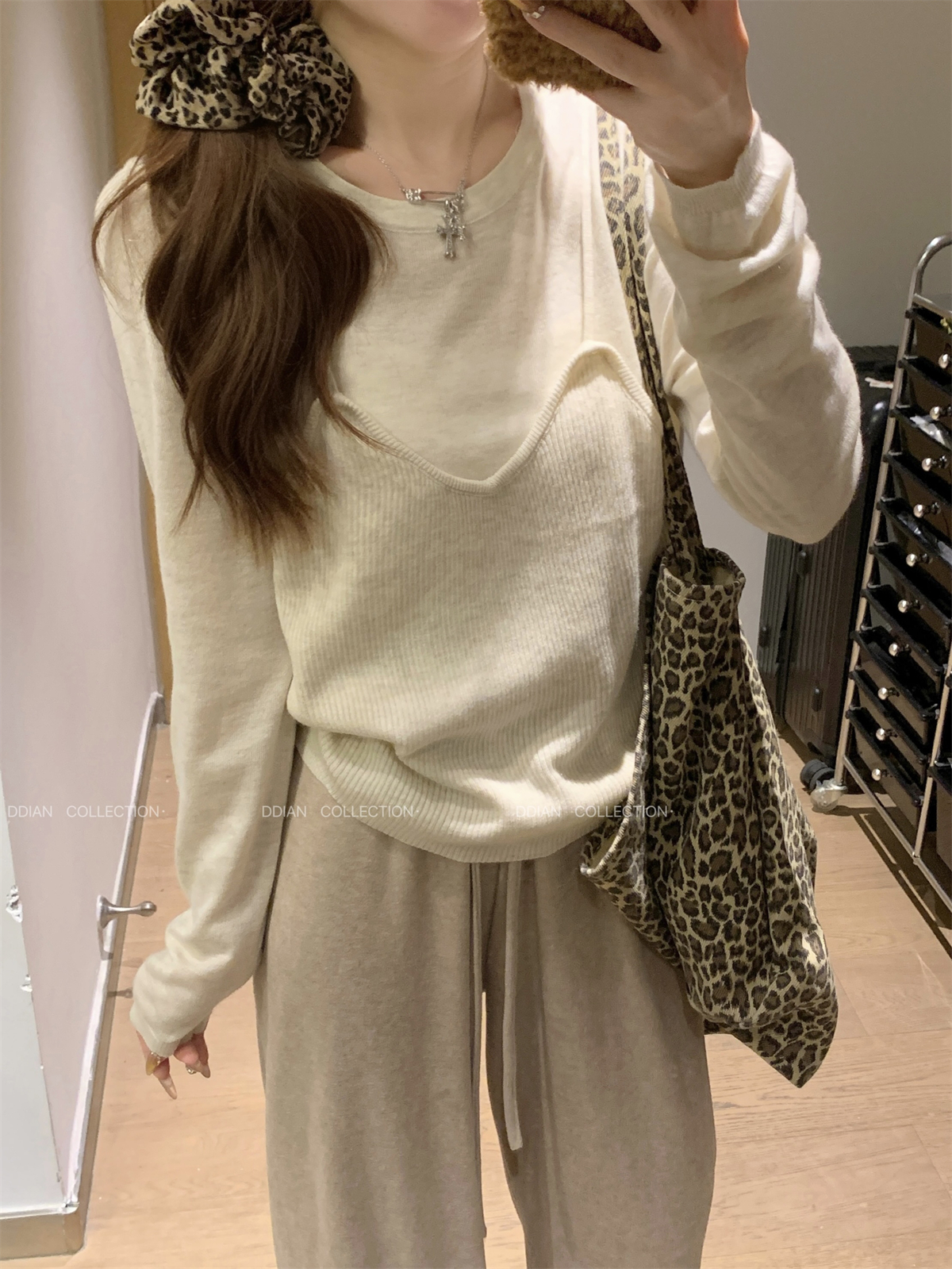 Real shot of 2024 new autumn loose fake two-piece lazy and versatile 6 wool sweater bottoming long-sleeved top