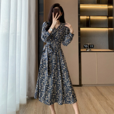 批发<b class='q'>韩国</b>外贸V领收腰少妇辣妈韩版新款连衣裙开叉裙长袖性感波西米亚