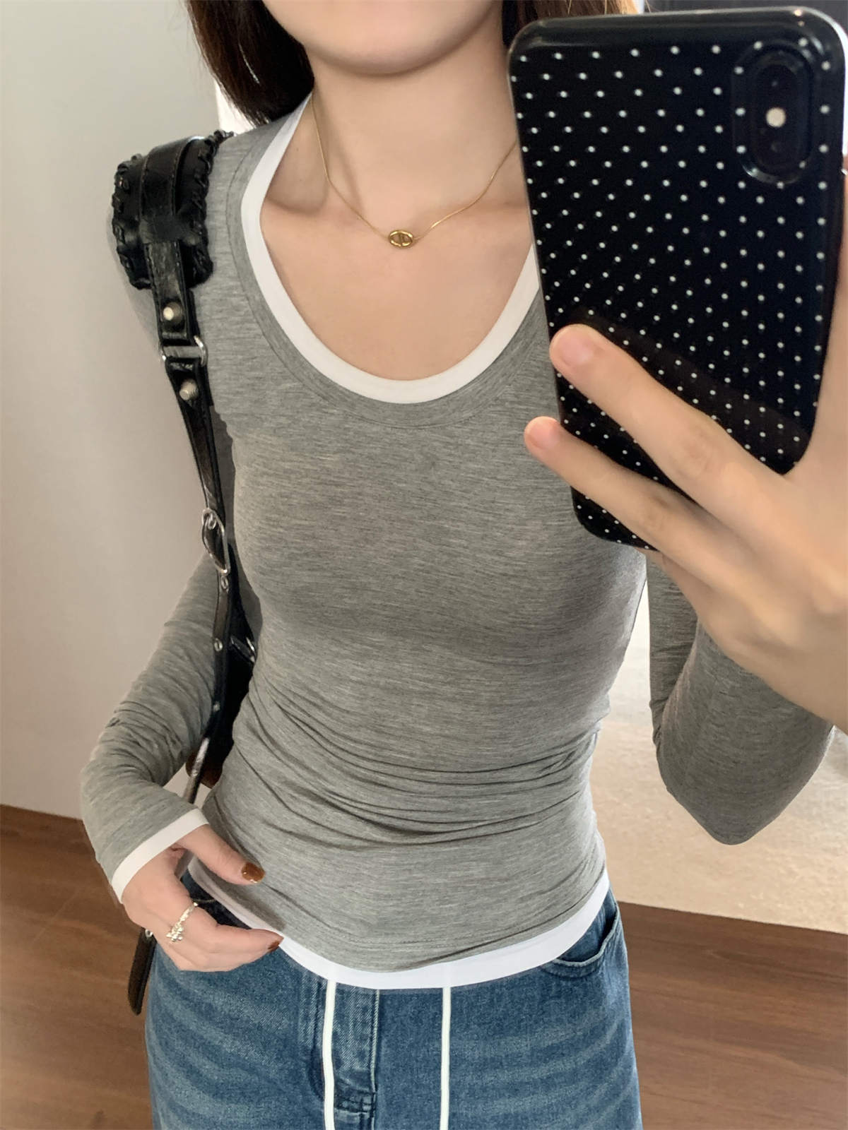 Real shot Autumn Korean style slim fit contrasting color fake two-piece mid-length slim inner long-sleeved T-shirt top for women