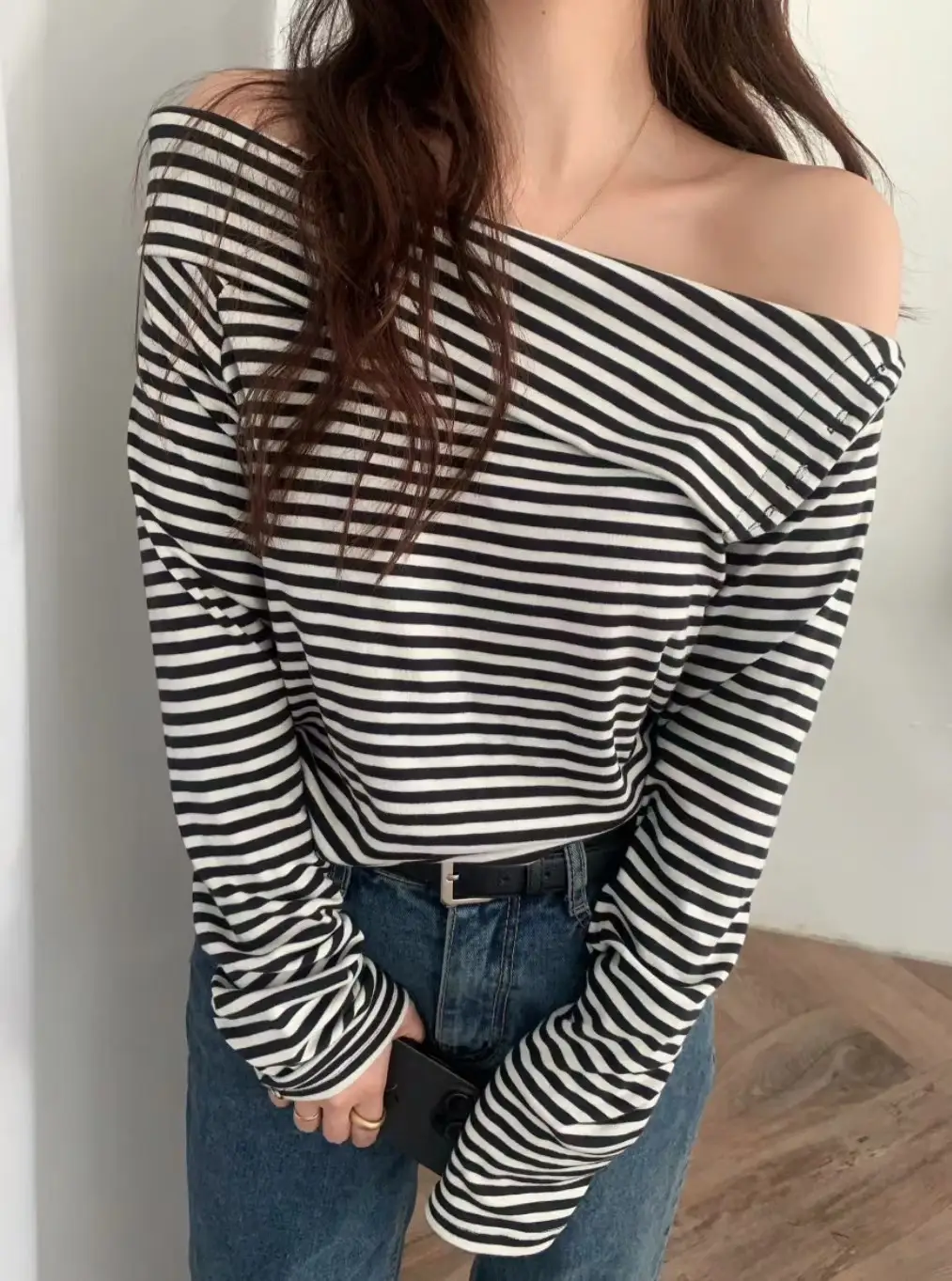 통근용 슬림핏 스트라이프 티셔츠 상세 이미지 14