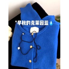 批发巨显白~克莱因蓝羊毛<b class='q'>针织</b>衫女小金扣<b class='q'>开衫</b>