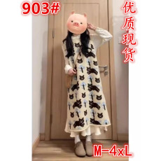 批发大码卡通小猫咪<b class='q'>提花</b>毛衣背心裙女秋冬新款胖mm显瘦减龄针织<b class='q'>连衣裙</b>