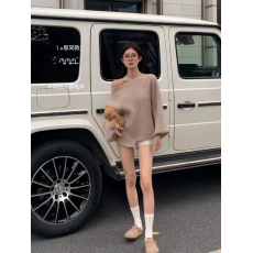 批发***许妍同款<b class='q'>衣服</b>一字肩斜肩毛衣女慵懒风露肩针织上衣