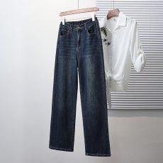 批发实拍2026春款大码直筒牛仔裤女胖MM高腰显瘦宽松复古窄版阔腿裤子