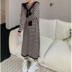 批发胖妹妹打底衫中长款加肥<b class='q'>加大码</b>女装秋毛衣女胖条纹冬装针织<b class='q'>连衣裙</b>