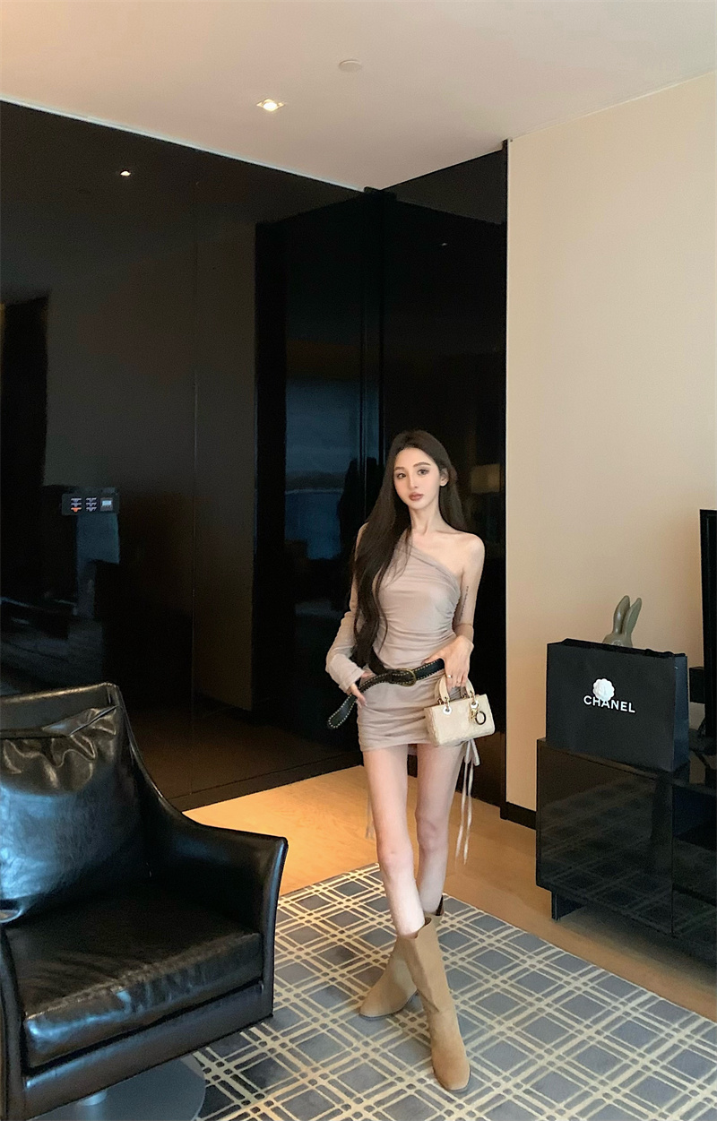실사 정가 패션 품격 디자인 센스 핫걸 비스듬한 어깨 드레스