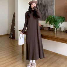 批发实拍秋冬胖妹妹长款宽松百搭配大衣针织毛衣<b class='q'>连衣裙</b>