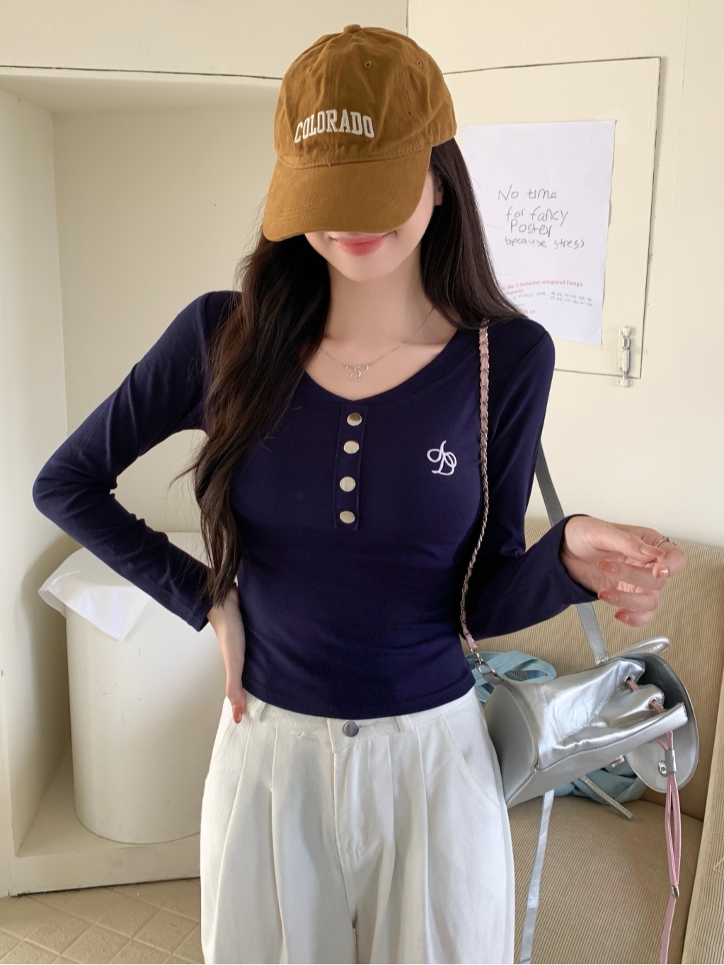 PF21311# 2024秋装长袖T恤女纽扣刺绣女裝貨源服裝批發