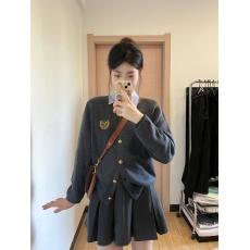 批发英伦风羊绒开衫女圆领春季学院刺绣金属扣宽松羊毛针织衫毛衣外套