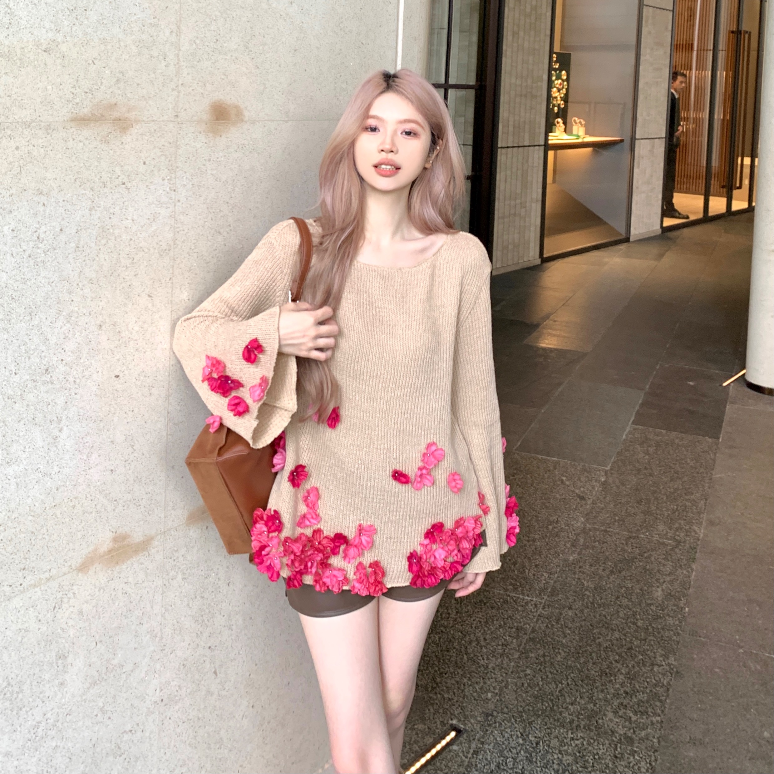 실사 24 이른 가을 76 꽃 수공 비즈 박기 꽃 스웨터 나팔 소매 보트넥 스웨터