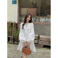 批发韩系复古甜美灯笼袖<b class='q'>连衣裙</b>女法式小个子宽松白色娃娃裙